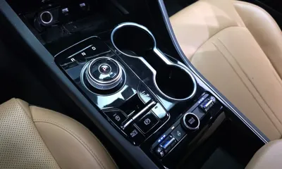 Kia K5 2021, 57018 км, за 15557.31 USD - фото 9
