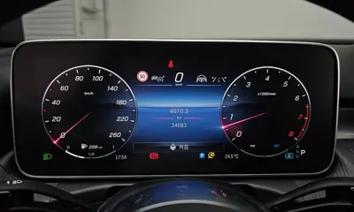 Mercedes-Benz C-Class 2023, 34083 км, за 25400.66 USD - фото 8