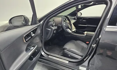 Mercedes-Benz C-Class 2023, 34083 км, за 25400.66 USD - фото 10
