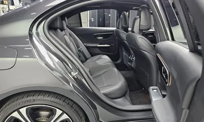 Mercedes-Benz C-Class 2023, 34083 км, за 25400.66 USD - фото 12