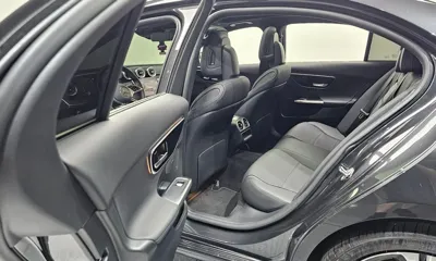 Mercedes-Benz C-Class 2023, 34083 км, за 25400.66 USD - фото 26