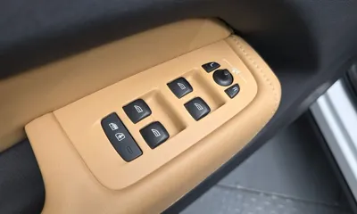 Volvo XC60 2018, 102530 км, за 17395.3 USD - фото 27