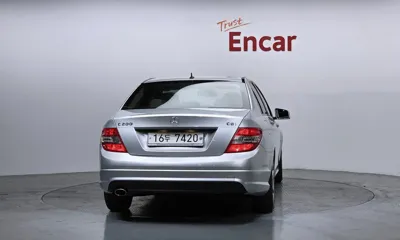 Mercedes-Benz C-Class 2010, 131493 км, за 2966.63 USD