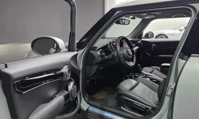 MINI Cooper 2023, 58979 км, за 13088.32 USD - фото 8