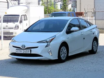 Toyota Prius 2018, 179125 км, за 8125.85 USD