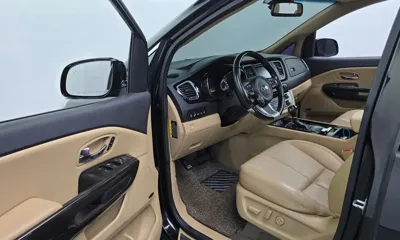 Kia Canival 2016, 124873 км, за 8008.4 USD - фото 10