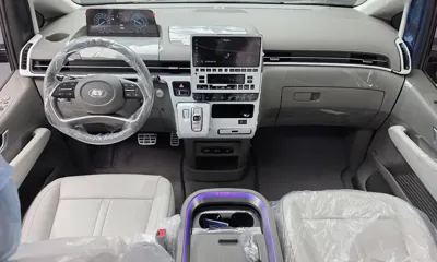 Hyundai Staria 2025, 60 км, за 40390.9 USD - фото 7