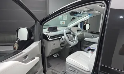 Hyundai Staria 2025, 60 км, за 40390.9 USD - фото 10