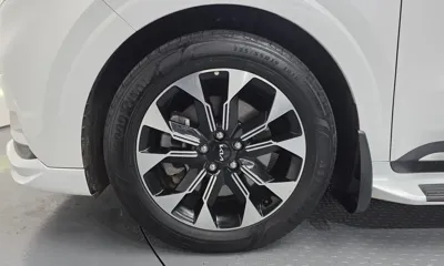 Kia Canival 2023, 53613 км, за 19491.24 USD