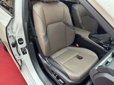 Lexus ES 2024, 41000 км, за 25784.94 USD - фото 33