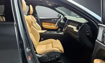 Volvo XC60 2018, 53572 км, за 20192.06 USD - фото 10