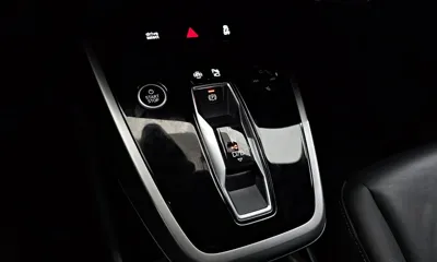 Audi Q4 e-tron 2023, 15621 км, за 23975.29 USD - фото 9