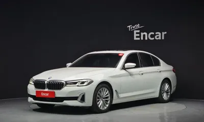 BMW 5-Series · 2021 год