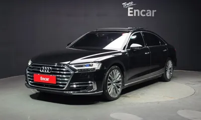 Audi A8 · 2021 год