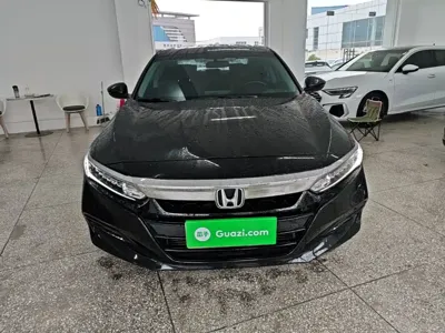 Honda Accord 2019, 83900 км, за 10829.69 USD