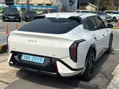 Kia EV4 2026, 826 км, за 20035.1 USD