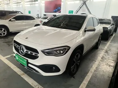 Mercedes-Benz GLA · 2022 год