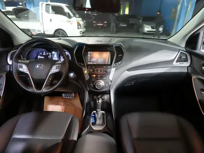 Hyundai Santafe 2016, 121547 км, за 8139.61 USD