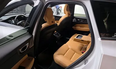 Volvo XC60 2020, 72169 км, за 25165.54 USD - фото 11
