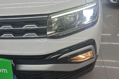 Volkswagen T-Cross 2022, 34000 км, за 14131 USD - фото 8
