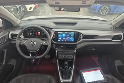 Volkswagen T-Cross 2022, 34000 км, за 14131 USD - фото 12