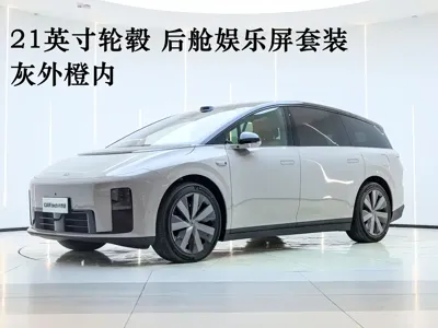 Li Auto 理想i8 · 2025 год