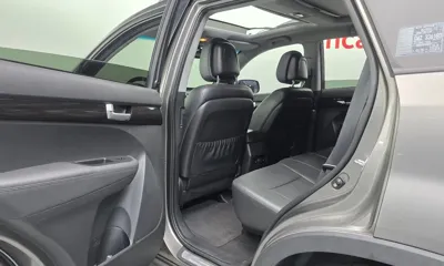 Kia Sorento 2012, 133128 км, за 3968.26 USD - фото 17