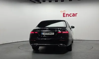 Mercedes-Benz E-Class 2021, 113292 км, за 16410.66 USD