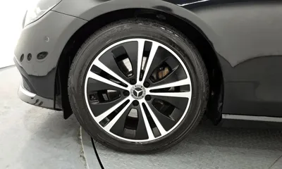 Mercedes-Benz E-Class 2021, 113292 км, за 16410.66 USD