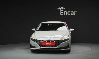 Hyundai Avante 2023, 89764 км, за 10093.11 USD