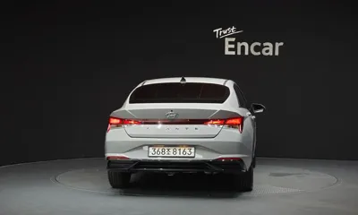 Hyundai Avante 2023, 89764 км, за 10093.11 USD