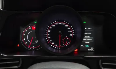 Hyundai Avante 2023, 89764 км, за 10093.11 USD - фото 8