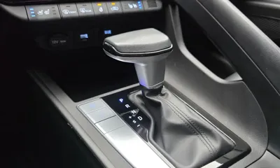 Hyundai Avante 2023, 89764 км, за 10093.11 USD - фото 9