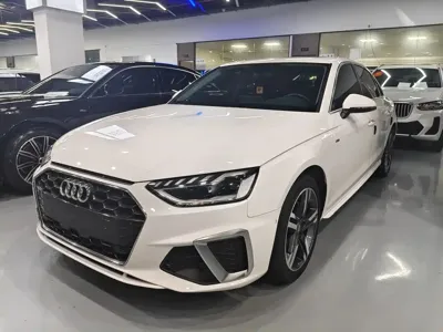 Audi A4L · 2021 год