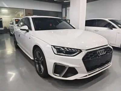 Audi A4L 2021, 30000 км, за 16053.25 USD