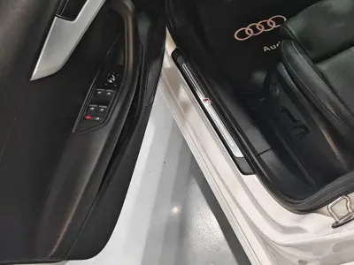 Audi A4L 2021, 30000 км, за 16053.25 USD