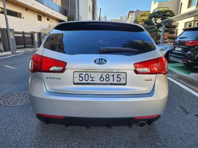 Kia Porte 2011, 70300 км, за 2185.43 USD - фото 6