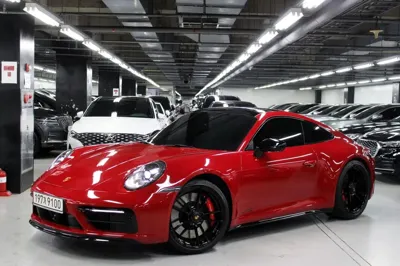 Porsche 911 2023, 15000 км, за 140803.47 USD