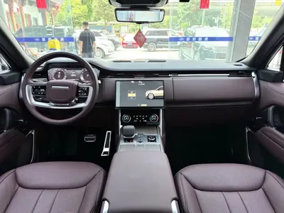 Land Rover Range Rover 2022, 70000 км, за 214353.89 USD