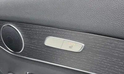 Mercedes-Benz GLC-Class 2020, 111427 км, за 22646.71 USD - фото 19