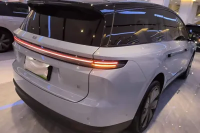 Li Auto Li Auto i8 2025, 8100 км, за 46464 USD - фото 6