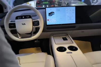 Li Auto Li Auto i8 2025, 8100 км, за 46464 USD - фото 17