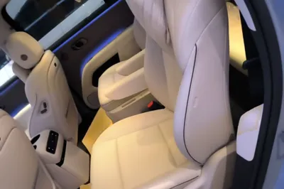 Li Auto Li Auto i8 2025, 8100 км, за 46464 USD - фото 25