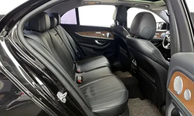 Mercedes-Benz E-Class 2018, 132388 км, за 13719.31 USD - фото 12