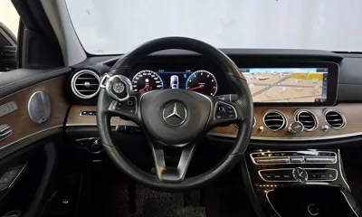 Mercedes-Benz E-Class 2018, 132388 км, за 13719.31 USD - фото 13