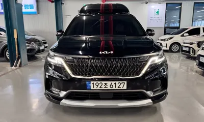 Kia Canival 2023, 46971 км, за 23598.64 USD
