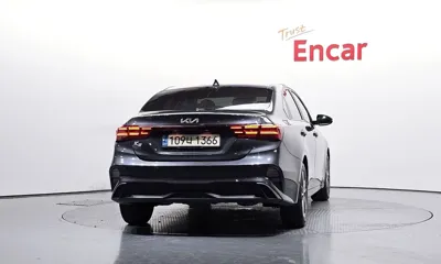 Kia K3 2022, 47687 км, за 14113.17 USD