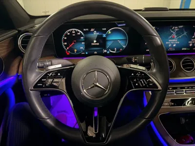 Mercedes-Benz E-Class 2021, 57313 км, за 21127.21 USD