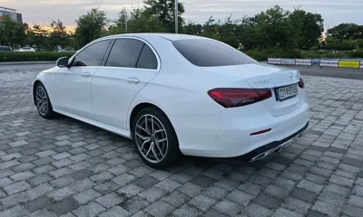 Mercedes-Benz E-Class 2021, 60118 км, за 25993.5 USD