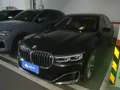 BMW 7 Series · 2020 год